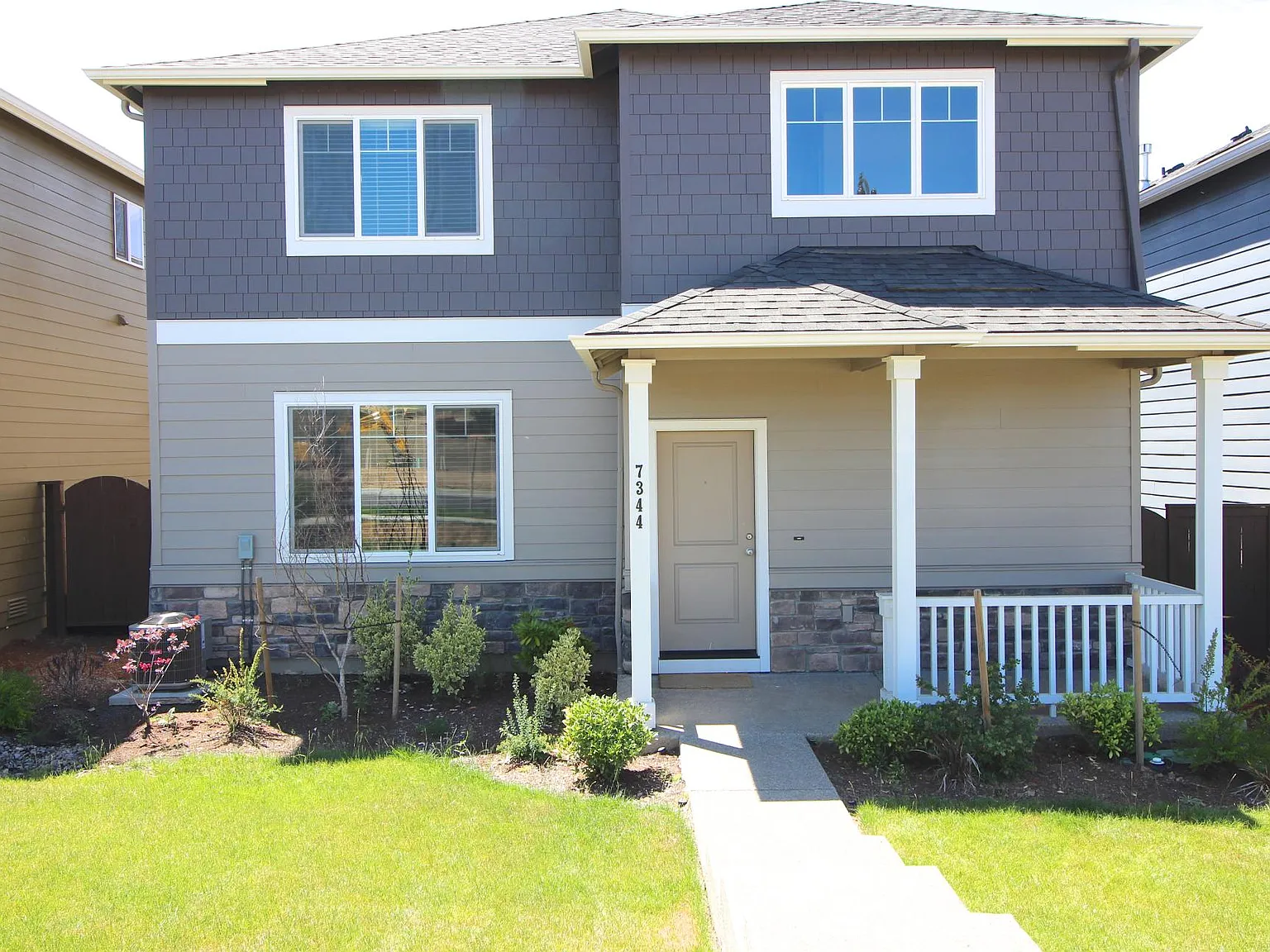 4 bed, 2.5 bath, 1850 sqft, $3,150 — Photo 2