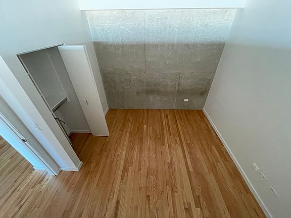 3rd image of 1845 S Michigan Ave Unit 1603
