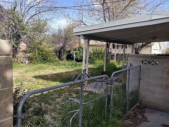 Gated Entrance to backyard 