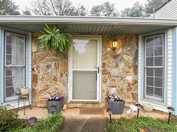 2nd image of 6179 N Summers Cir