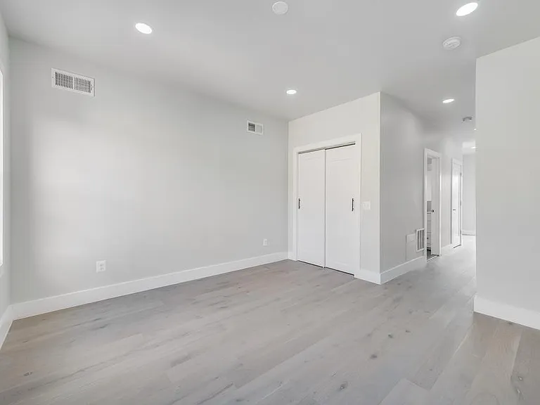 1903 N Taylor St — Photo 20