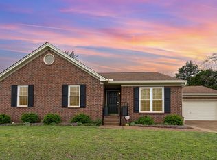 2401 Bayview Dr, Nashville, TN 37217