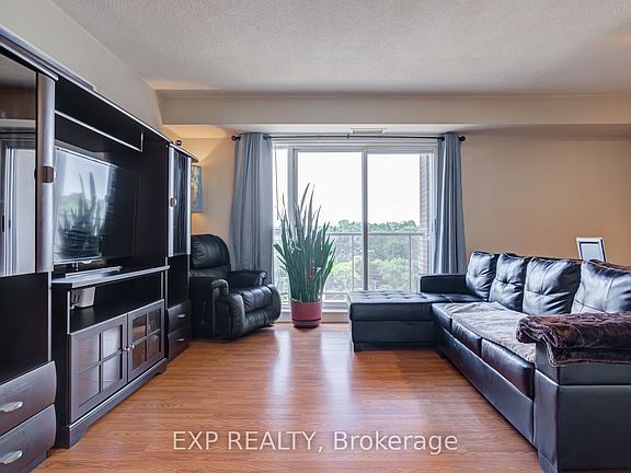 4th image of 2088 Lawrence Ave W #707