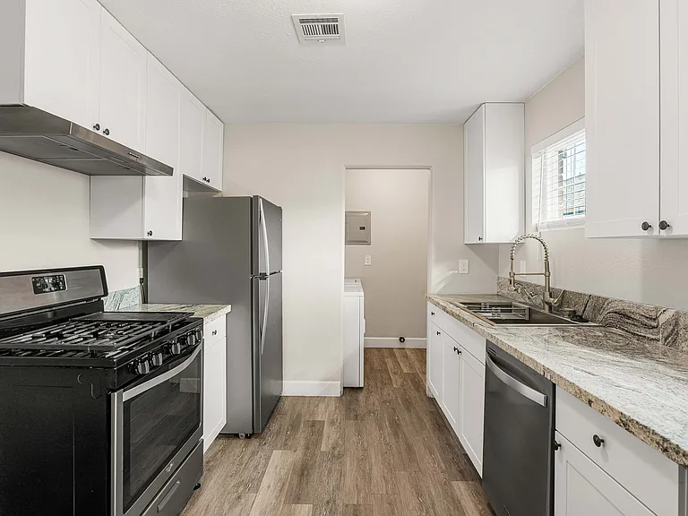 508 N 9th Ave #1 — Photo 4