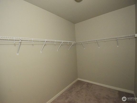 3rd image of 4015 60th Avenue NE