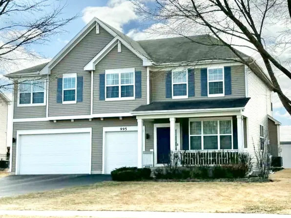 995 Bluff Quarry Dr, South Elgin, IL 60177