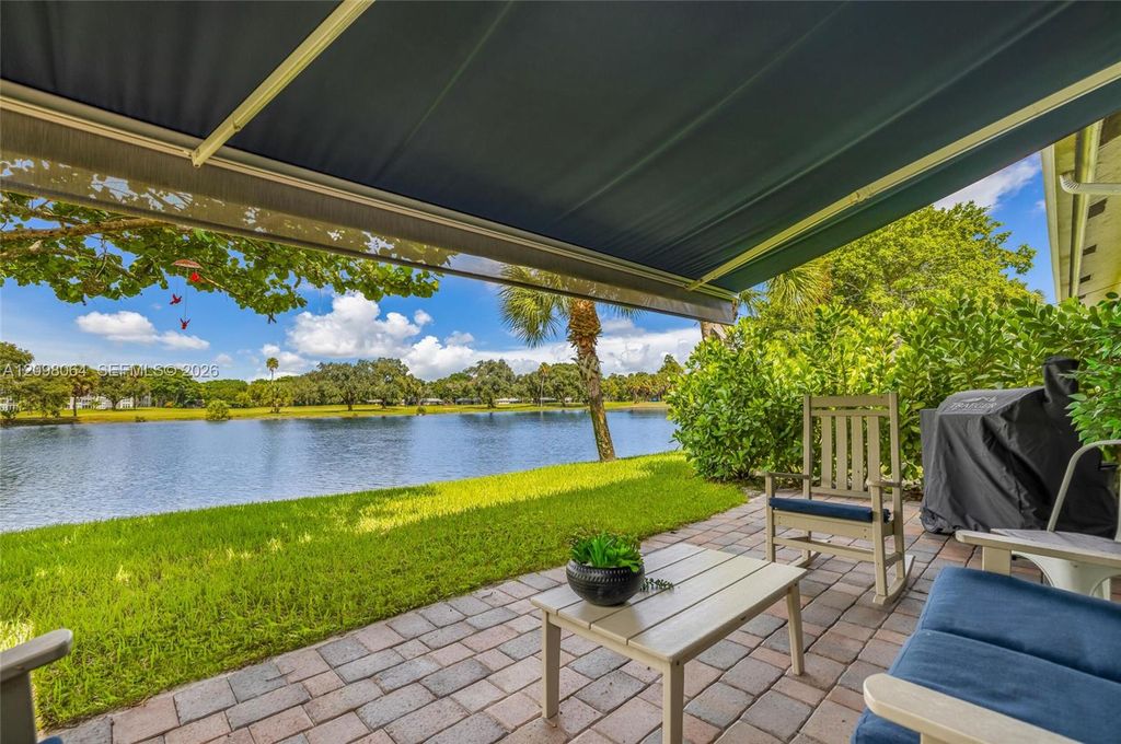 4107 Carriage Dr APT K1, Pompano Beach