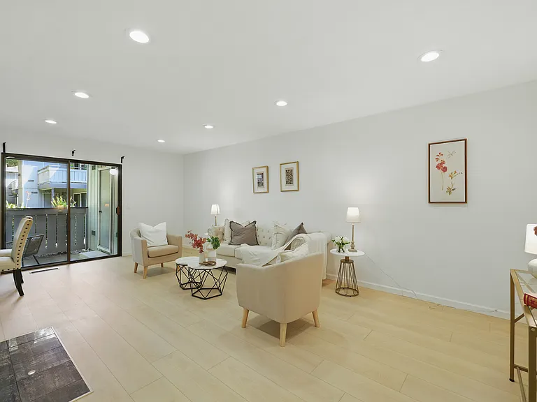 4033 Ralston Cmn — Photo 2