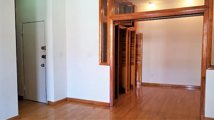 Rented by Bond New York | media 4