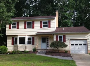 23 Meadow Ln, East Windsor, NJ 08520