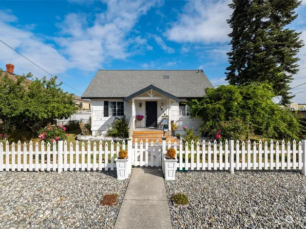 1010 21st Street, Anacortes, WA 98221