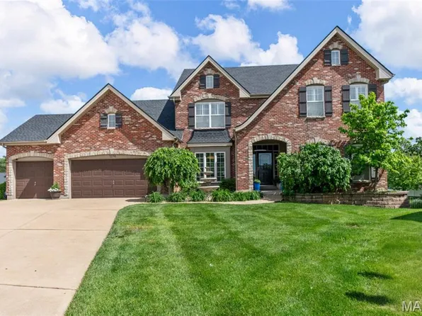 1274 Hawkins Bend Ct, Fenton, MO 63026