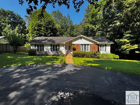 1222 Lanier Rd, Martinsville, VA 24112