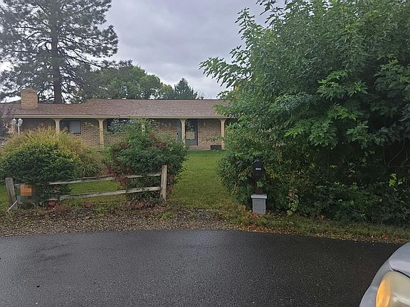 2nd image of 2245 Lamplight Ct