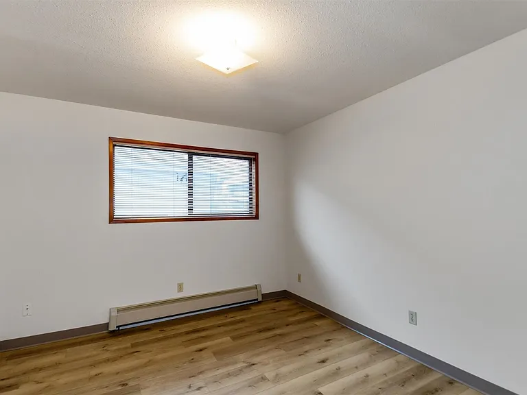 4958 Sidley St — Photo 5