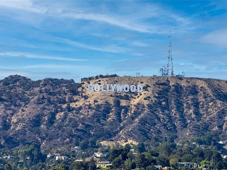 5820 La Mirada Ave #402 — Photo 40