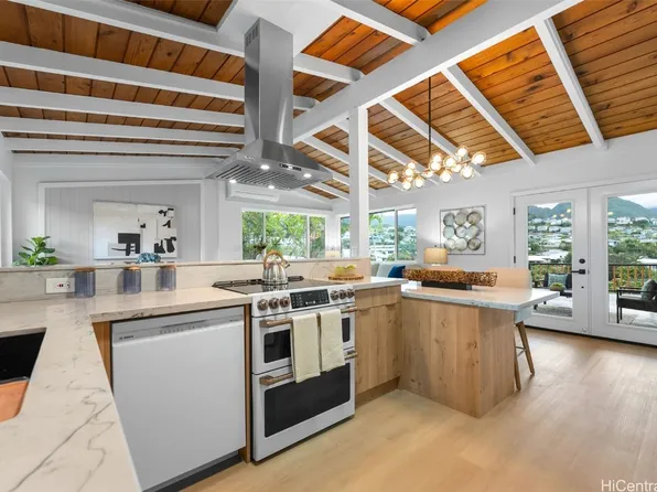 1375 Kupau St, Kailua, HI 96734
