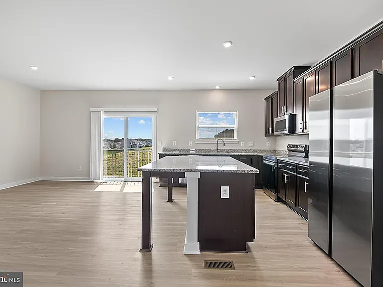 47 Elmiraj Ct — Photo 4