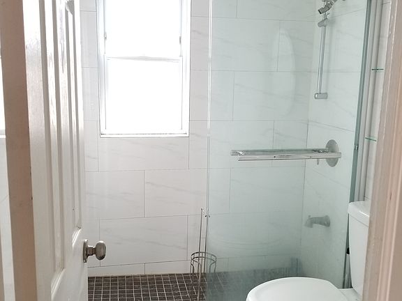 4th image of 14608 22nd Ave