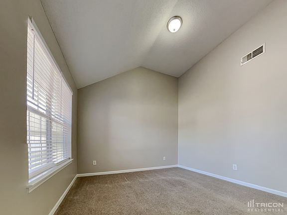 5th image of 4762 Centurian Way Vw