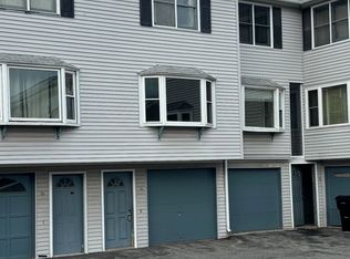 30 Angle St APT 19, Lowell, MA 01851