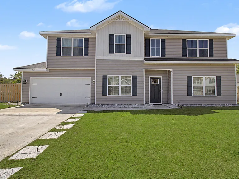 965 Meloney Dr — Photo 1