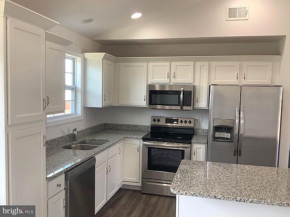 Columbus - Kitchen