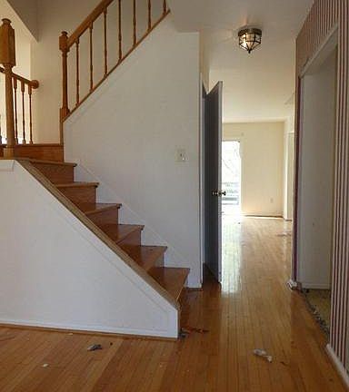 3rd image of 3500 Turbridge Dr