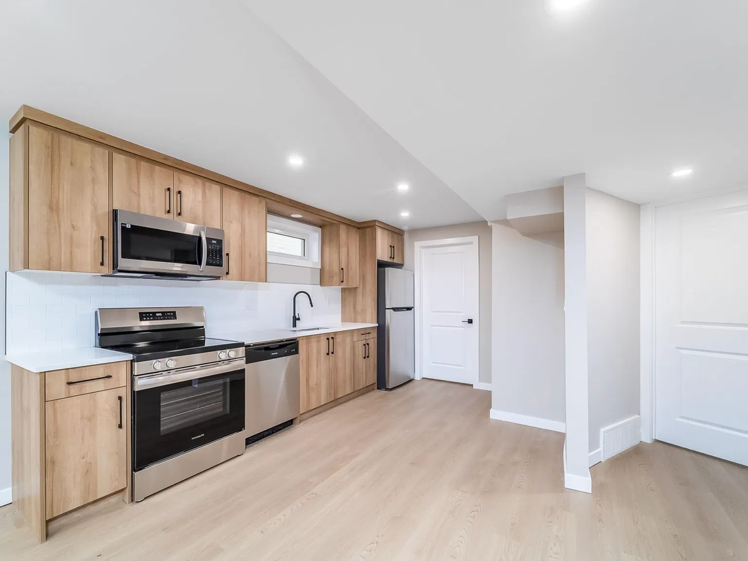 Kirkness Rd NW, Edmonton — Photo 3