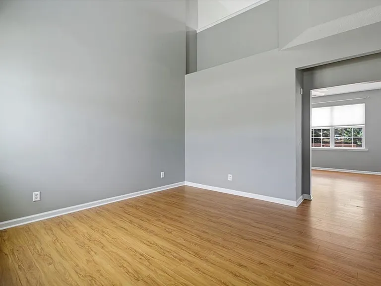 103 Briar Hollow Dr — Photo 7
