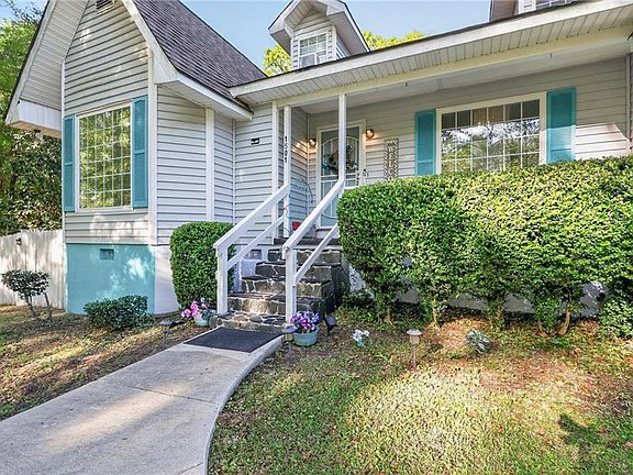 2nd image of 1501 Beaver Oaks Dr