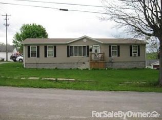 70 Hazel St, Leetonia, OH 44431