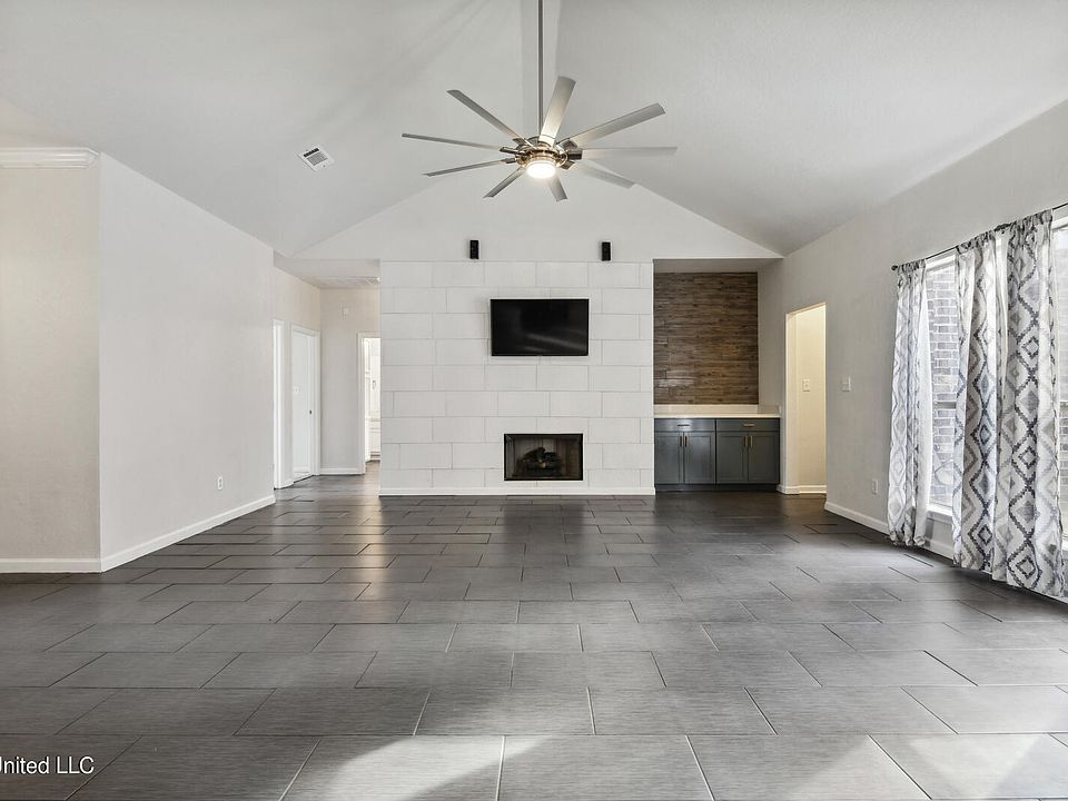 10281 English Manor Dr, Gulfport, MS 39503 Zillow