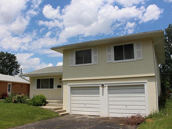 3rd image of 1380 Cardwell Sq S