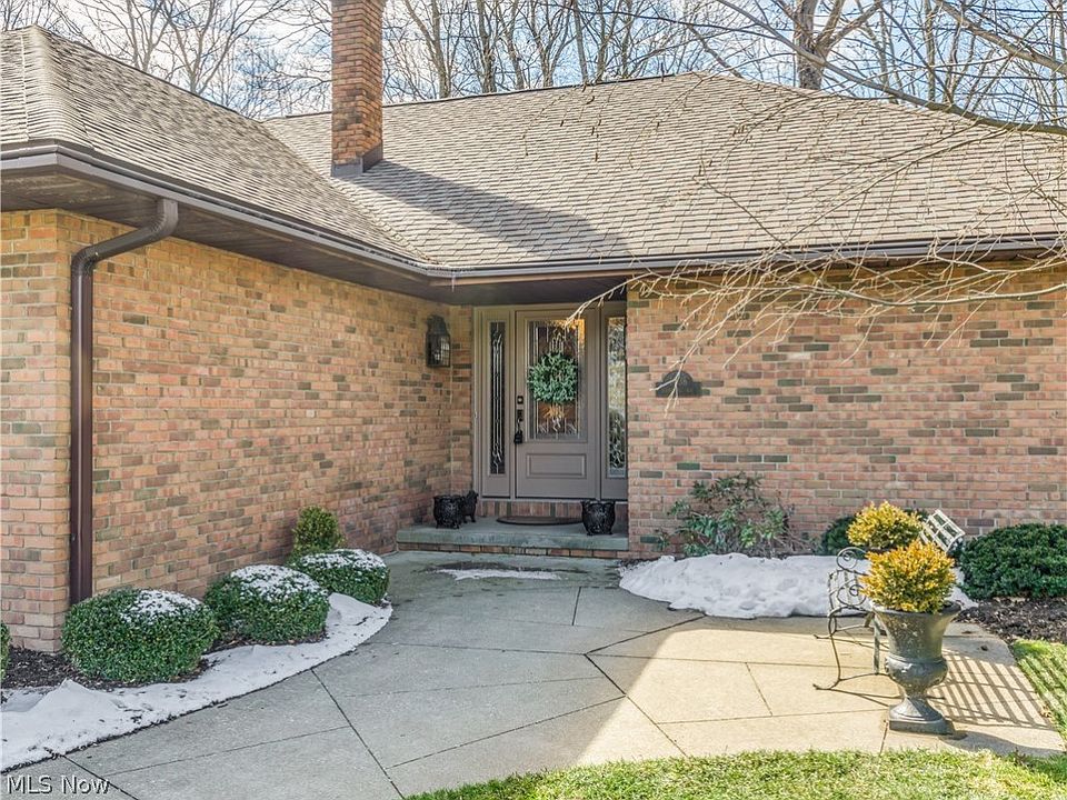 1036 Rambling Way, Akron, OH 44333 Zillow