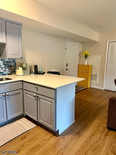 2 bed, 1.0 bath, $2,200 — Photo 3