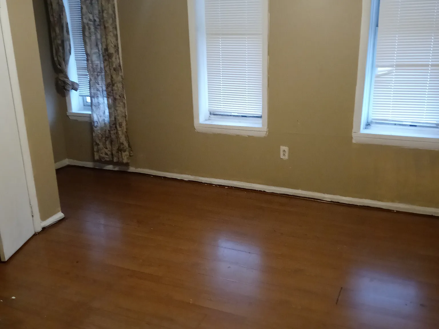 2 bed, 900 sqft, $1,250 — Photo 3