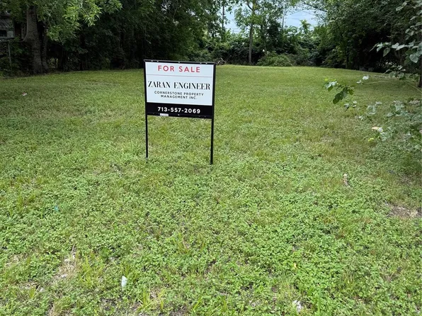 4612 Mayflower St, Houston, TX 77033