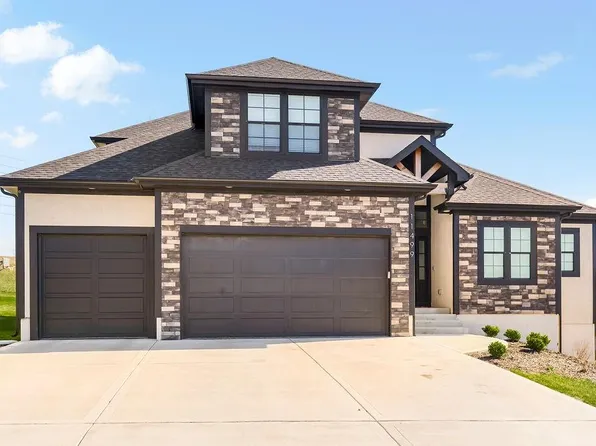 11499 S Violet St, Olathe, KS 66061