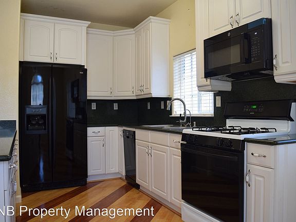 4th image of 7698 Highland Ave Unit B