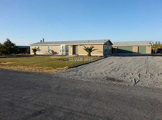 1390 E Heritage Dr, Pahrump, NV 89048