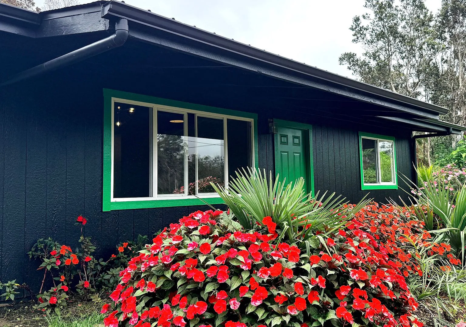 Newly Renovated in Volcano — Photo 1