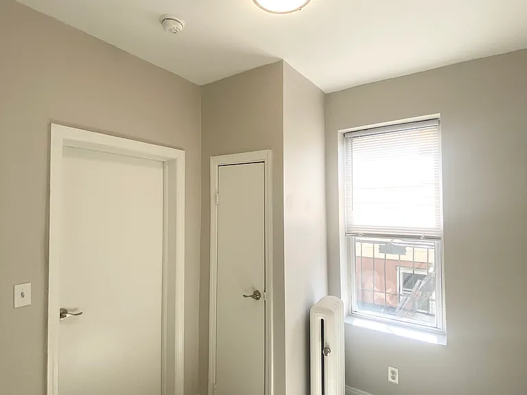 5712 Hudson Ave #U2 — Photo 5