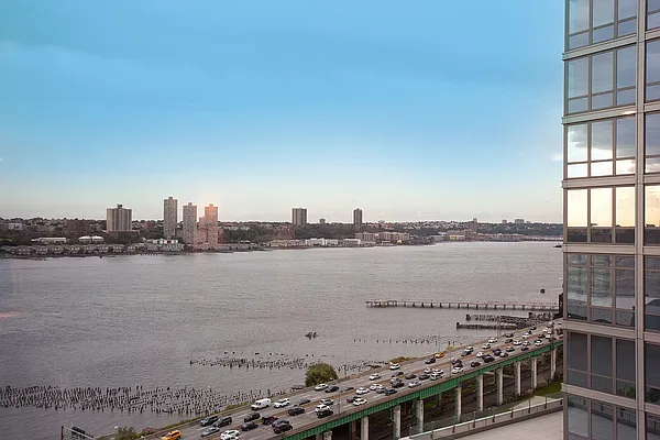 Rented by BLU Real Estate | media 15