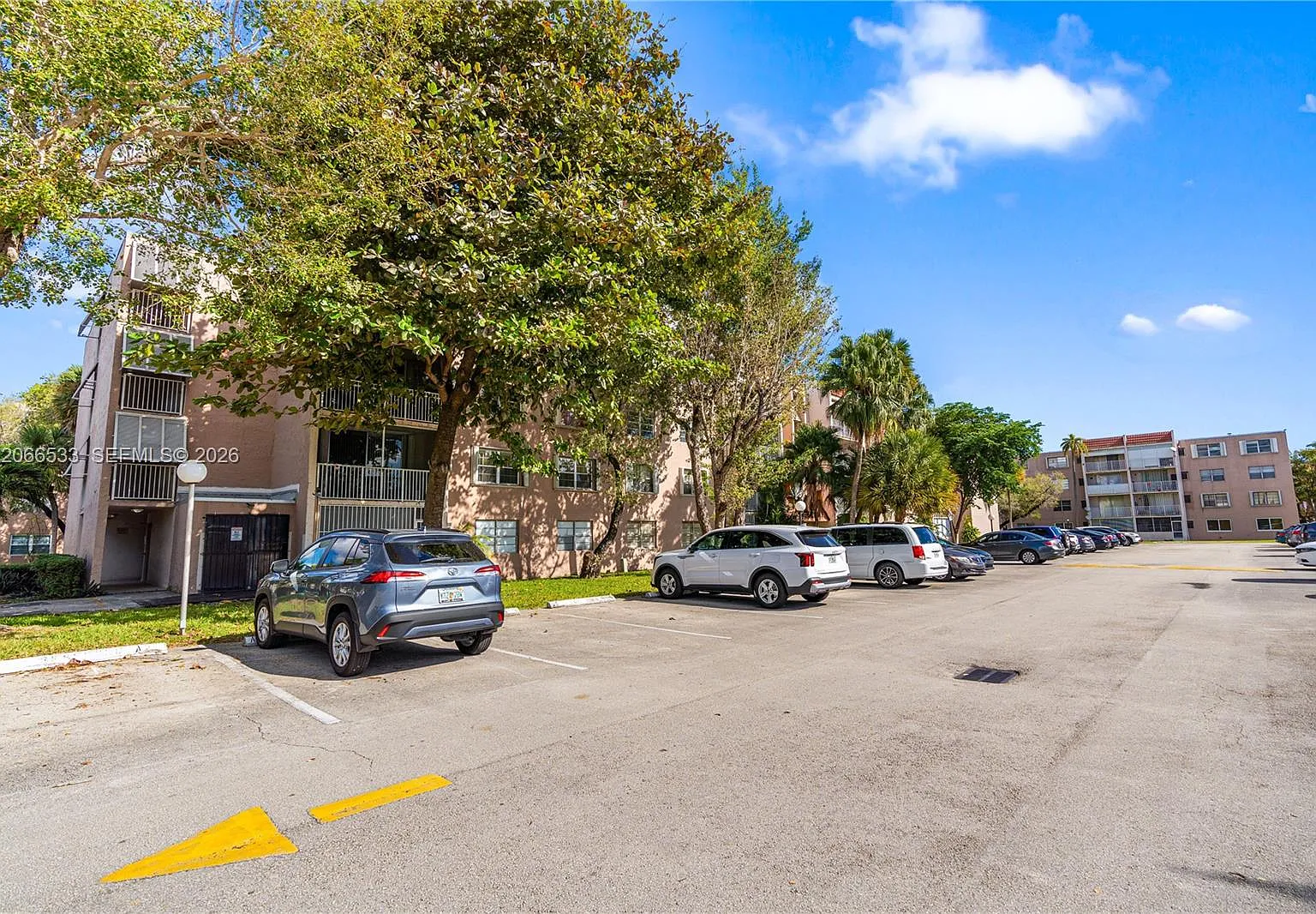 Summit Chase Condo — Photo 3