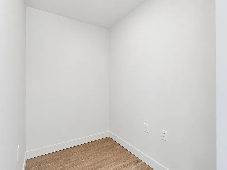 9873 King George Blvd — Photo 87