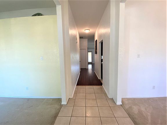 3rd image of 1623 Loveland Dr