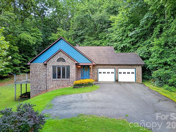 3rd image of 108 Shenandoah Dr