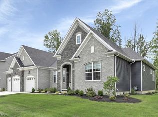 10704 Fallen Maple Trl, Columbia Station, OH 44028