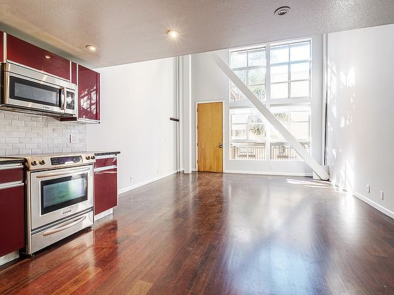 2nd image of 701 Minnesota St APT 210